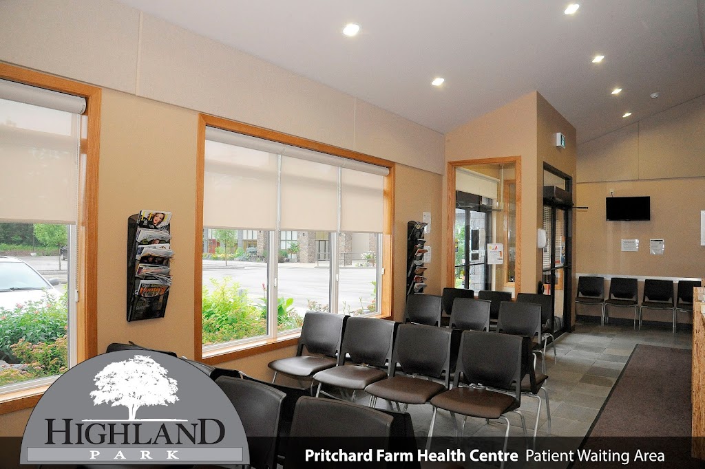 Highland Park Professional Centre | 3014 Henderson Hwy, East Saint Paul, MB R2E 0H4, Canada | Phone: (204) 336-2800
