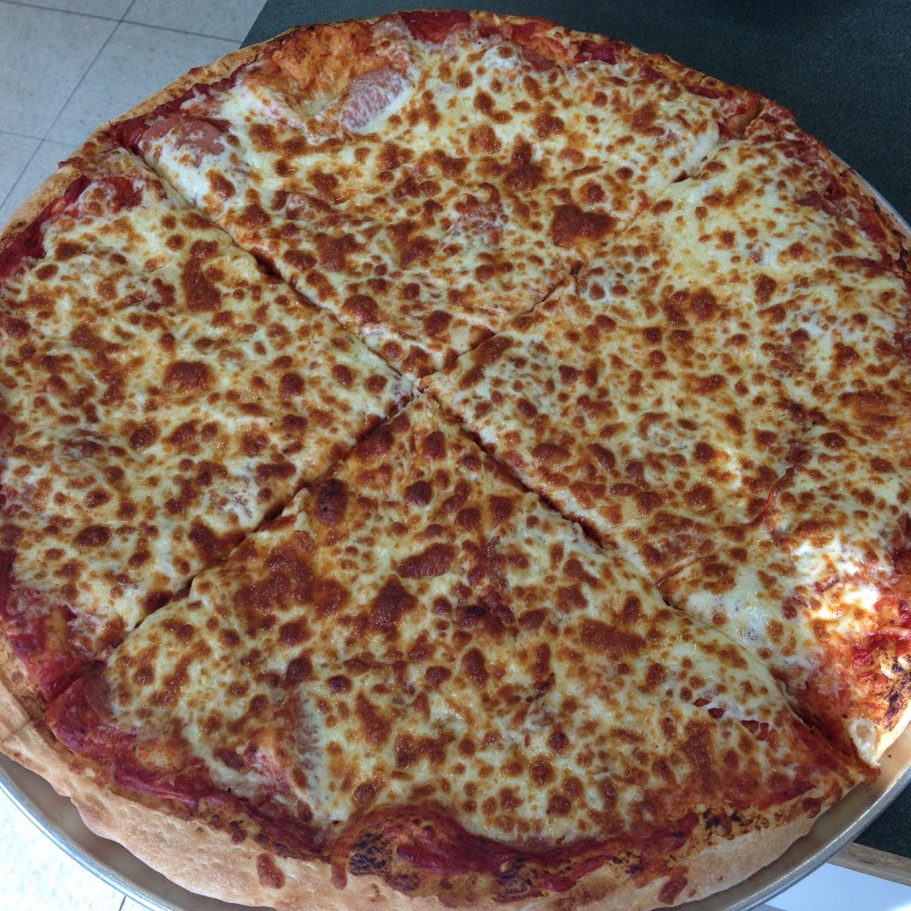 Haddads Pizza & Convenience | 2025 Sackville Dr, Middle Sackville, NS B4E 3B5, Canada | Phone: (902) 865-6746