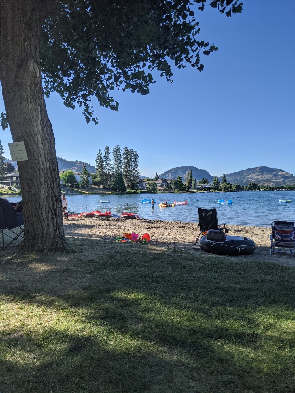 The Lakeside Resort | 6707 Lakeside Drive, Oliver, BC V0H 1T4, Canada | Phone: (250) 498-2177