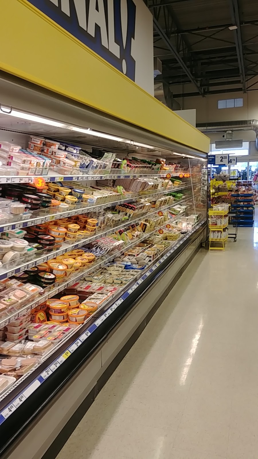 Maxi | 545 Chemin Vanier, Gatineau, QC J9J 3Z4, Canada | Phone: (819) 684-5995
