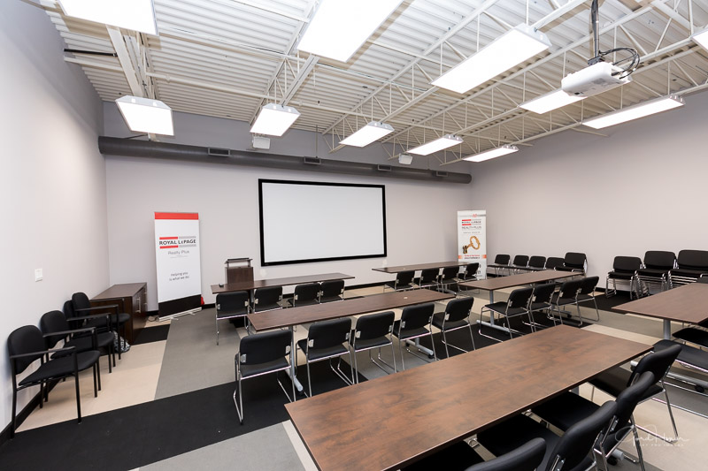 Gord Honor, Royal LePage | 2575 Dundas St W, Mississauga, ON L5K 2M6, Canada | Phone: (647) 242-2743