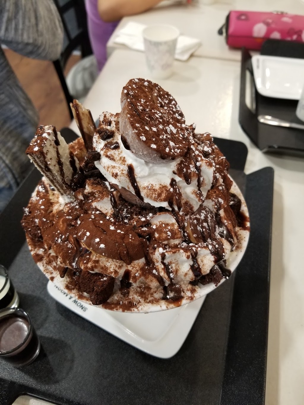 Snow&Moon | 5-1727 Kenaston Blvd, Winnipeg, MB R3Y 1V5, Canada | Phone: (204) 309-0606
