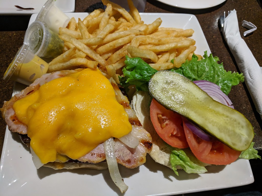 Frosty Johns Pub and Restaurant | 100 Mearns Ave, Bowmanville, ON L1C 5M3, Canada | Phone: (905) 623-6700