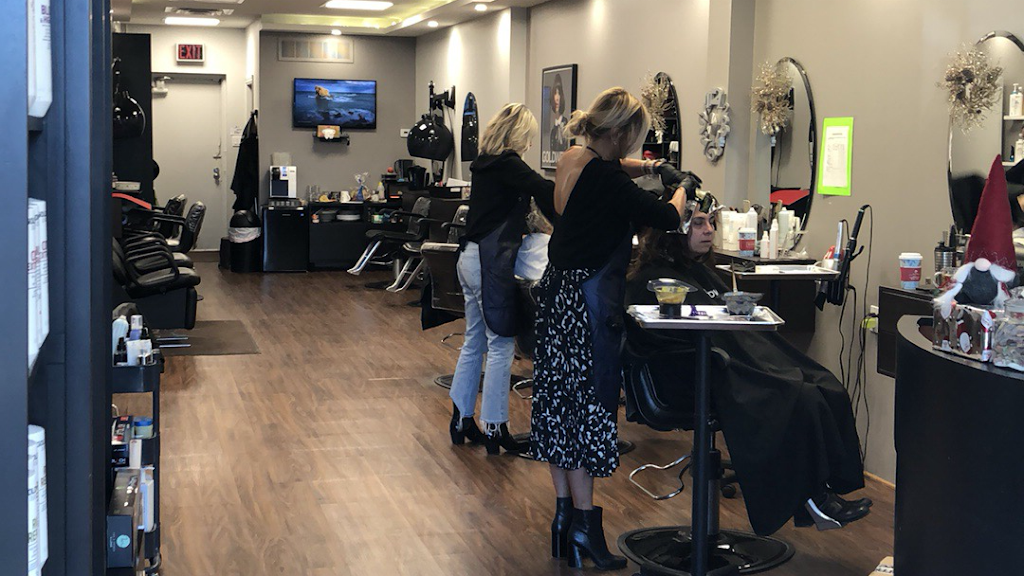 Twin Scissors Hair Design | 4976 Dundas St W, Etobicoke, ON M9A 1B7, Canada | Phone: (416) 653-6662