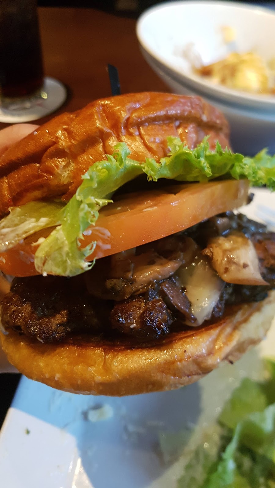 Delux Burger Bar | 9682 142 St NW, Edmonton, AB T5N 4B2, Canada | Phone: (780) 420-0101