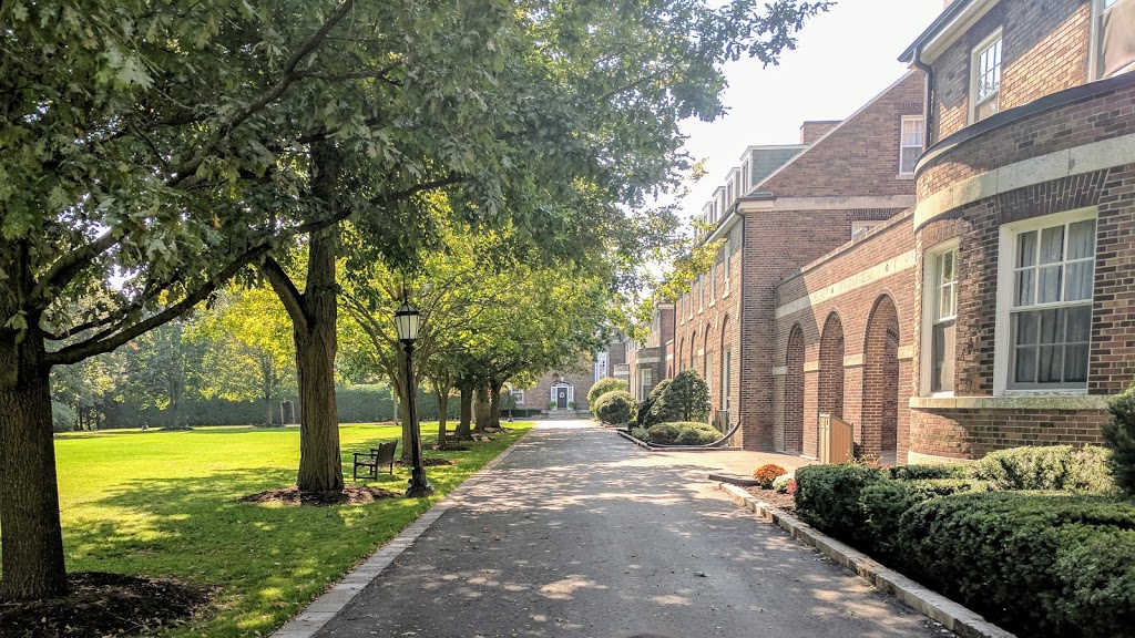 St. Andrews College | 15800 Yonge St, Aurora, ON L4G 3H7, Canada | Phone: (905) 727-3178