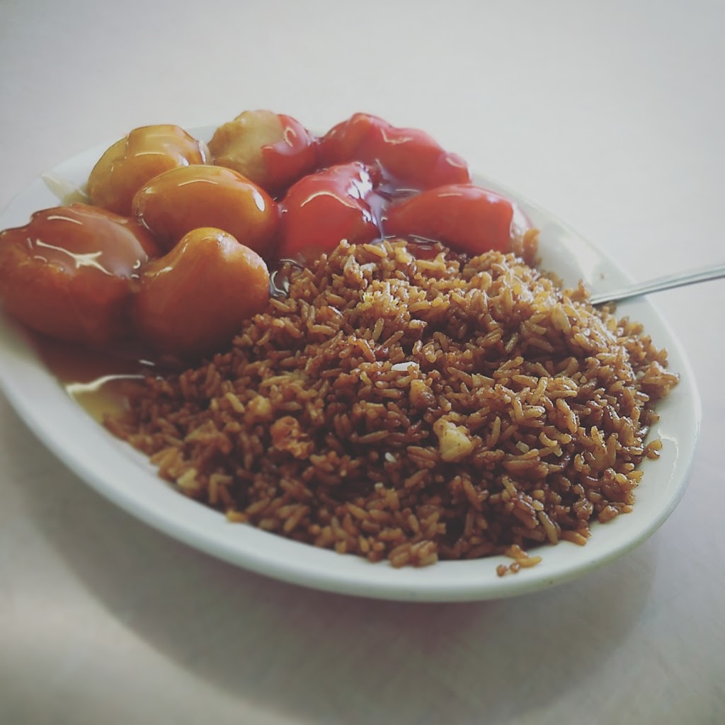 Haws Family Restaurant | 123 Broadway Ave, Pilot Mound, MB R0G 1P0, Canada | Phone: (204) 825-2338