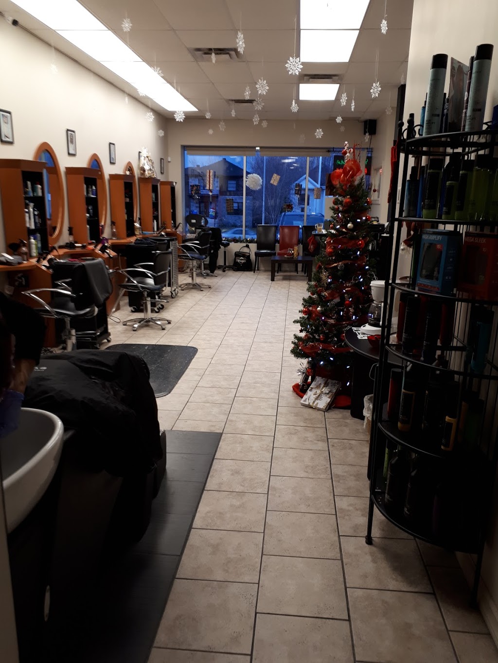 Studio 55 | 7255 Boulevard des Laurentides suite 102, Laval, QC H7H 2G1, Canada | Phone: (450) 937-0962