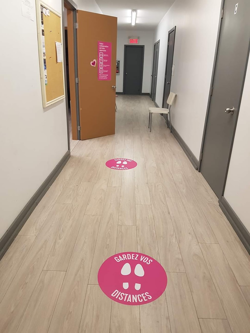 Ecole De Musique Jocelyne Laberge Chateauguay Inc | 255 Boulevard DAnjou suite 101, Châteauguay, QC J6J 2R4, Canada | Phone: (450) 692-9572