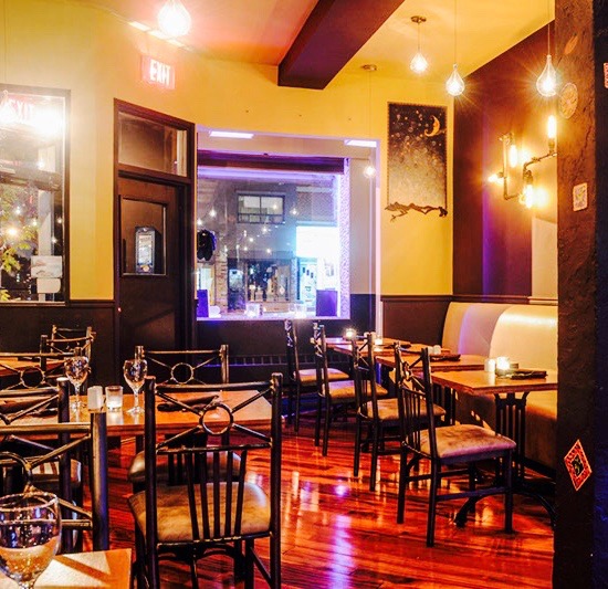Safari Bar and Grill | 1749 Avenue Rd, North York, ON M5M 3Y8, Canada | Phone: (416) 787-6584