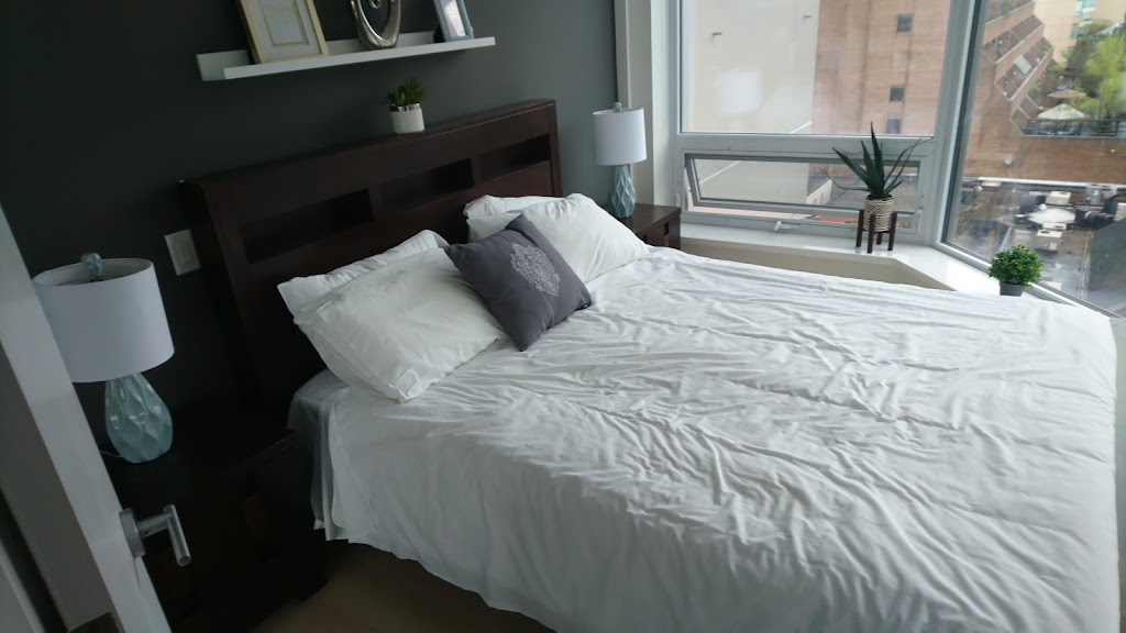 QuickStay - Luxury in Yorkville (Yonge & Bloor) | 155 Yorkville Ave, Toronto, ON M5R 1C4, Canada | Phone: (855) 977-1245