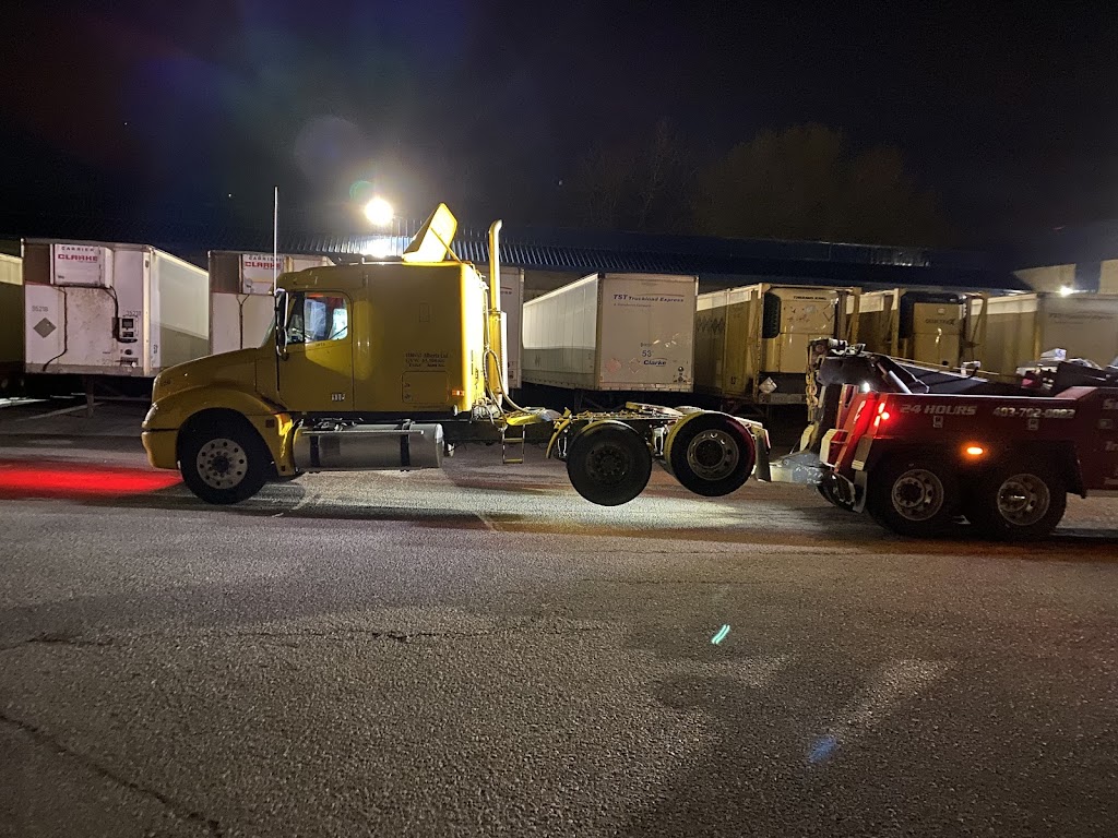 Calgary Heavy Towing INC | 8625 68 St SE, Calgary, AB T2C 2R6, Canada | Phone: (403) 702-0082