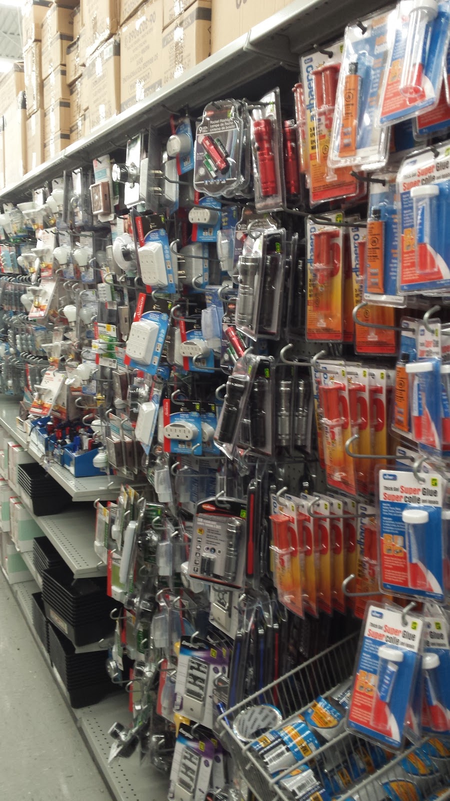 Dollarama | 6811 Blvd. Newman, Complexe Angrignon, Lasalle, QC H8N 3E4, Canada | Phone: (514) 366-4672