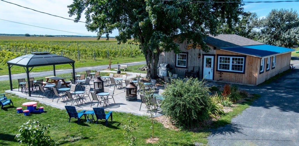 Microbrasserie Domaine Berthiaume | 562 Chemin du Petit-Bernier, Saint-Jean-sur-Richelieu, QC J3B 6Y8, Canada | Phone: (514) 715-4118