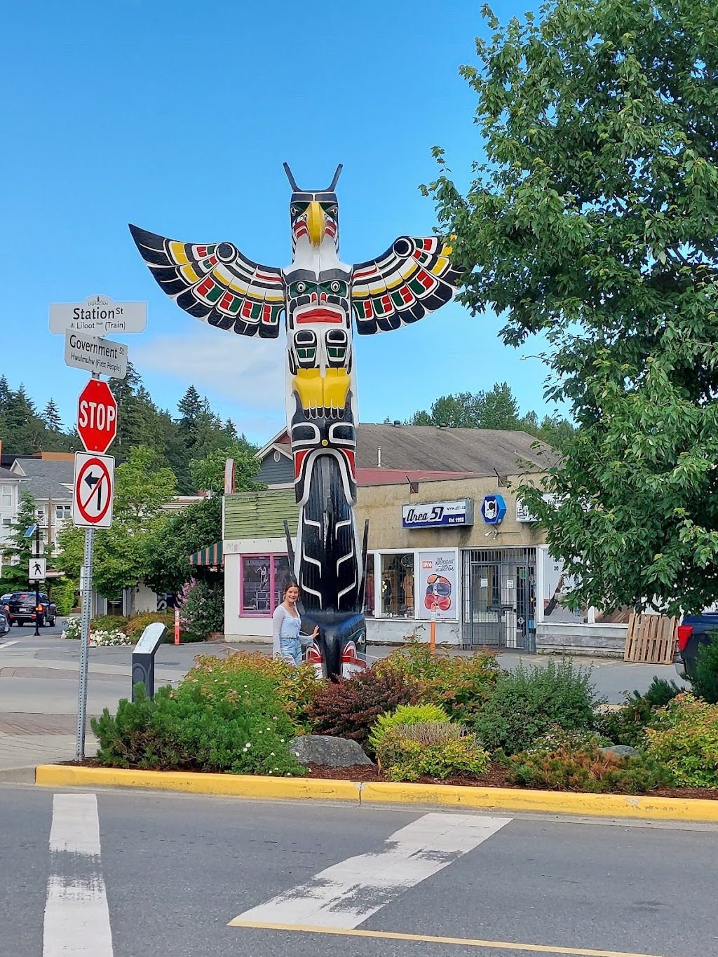 Duncan Garage Café & Bakery | 330 Duncan St, Duncan, BC V9L 3W4, Canada | Phone: (250) 748-6223