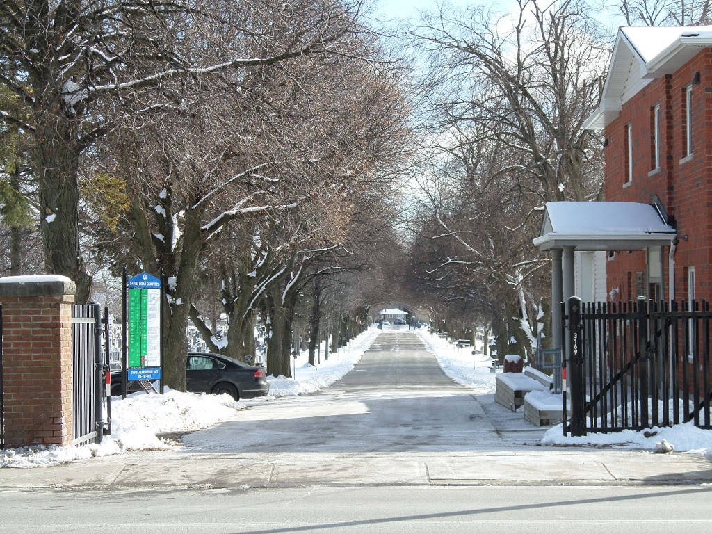 The Dawes Road Cemeteries | 3169 St Clair Ave E, Scarborough, ON M1L 1V5, Canada | Phone: (416) 755-3411