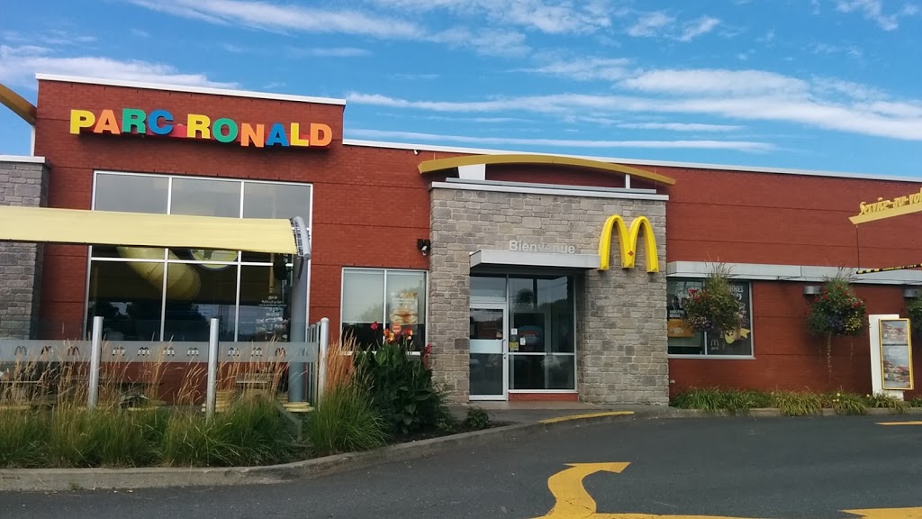 McDonalds | 9400 Boulevard de lOrmière, Québec, QC G2B 3K6, Canada | Phone: (418) 843-7826