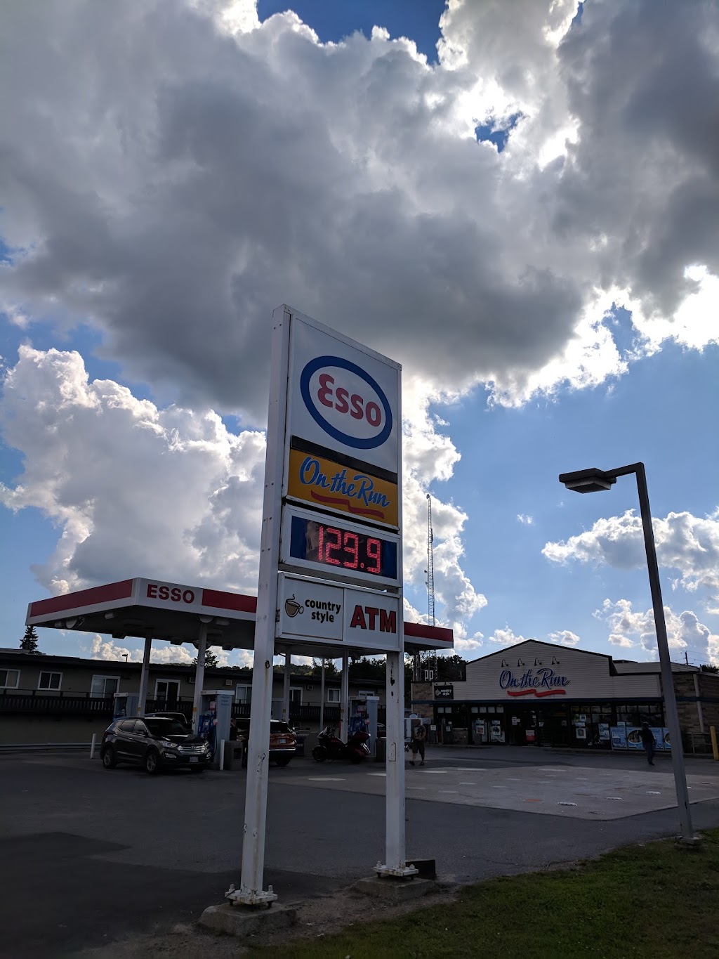 Esso | 132 Hastings St N, Bancroft, ON K0L 1C0, Canada | Phone: (613) 332-1081