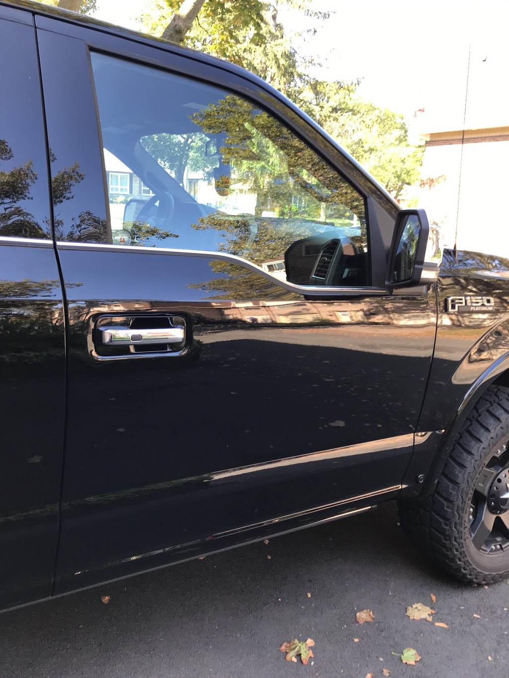 Oakland Auto Body | 139 Oak Ave, Hamilton, ON L8L 5M9, Canada | Phone: (905) 529-7964