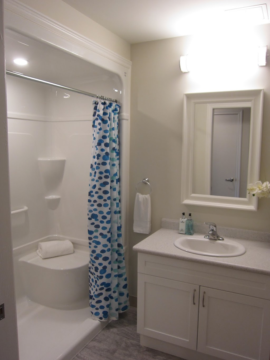 Martindale Place | 1128 Vansickle Rd N, St. Catharines, ON L2S 3W1, Canada | Phone: (905) 988-9414