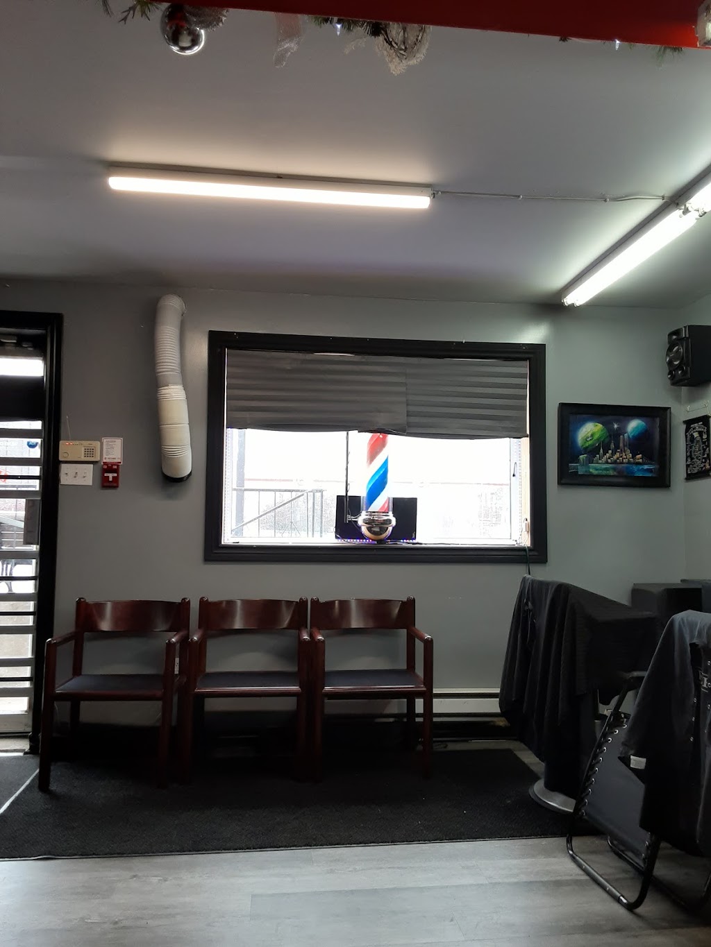 Bless Kuts | 1196 Rue Provost, Lachine, QC H8S 1N5, Canada | Phone: (514) 965-4152