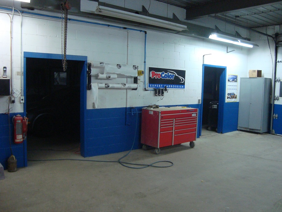 Carrossier ProColor Mont-Laurier | 1023 Bd des Ruisseaux, Mont-Laurier, QC J9L 0H6, Canada | Phone: (819) 623-4444
