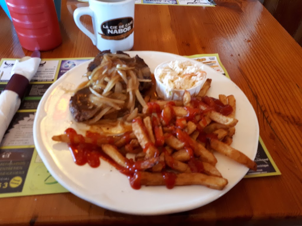 Restaurant La Vieille Gare de Richmond | 739 Rue Principale Nord, Richmond, QC J0B 2H0, Canada | Phone: (819) 826-6655