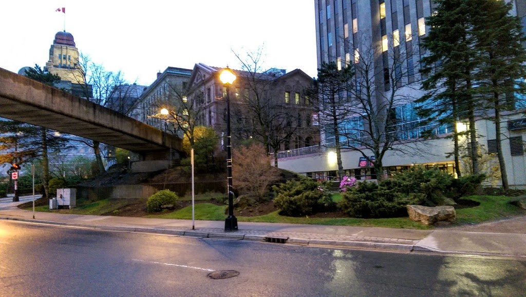 Historic Properties Market Mall | 1869 Upper Water St, Halifax, NS B3J 1S9, Canada | Phone: (902) 422-3077