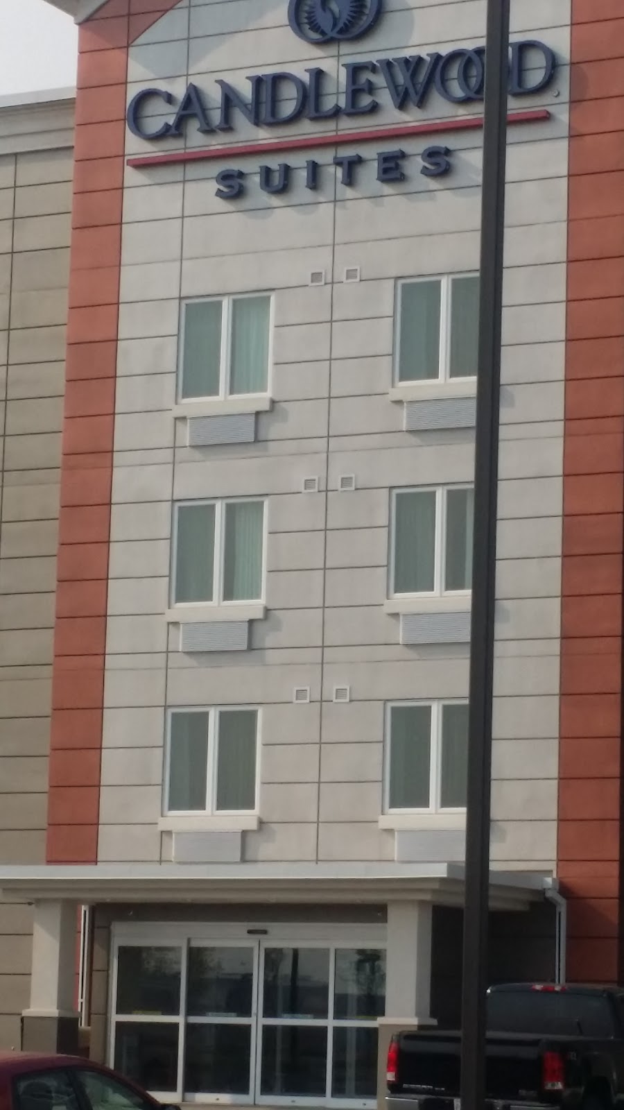 Park Inn by Radisson, Calgary Airport North, AB | 27 Freeport Cres NE, Calgary, AB T3J 0T4, Canada | Phone: (403) 455-3774