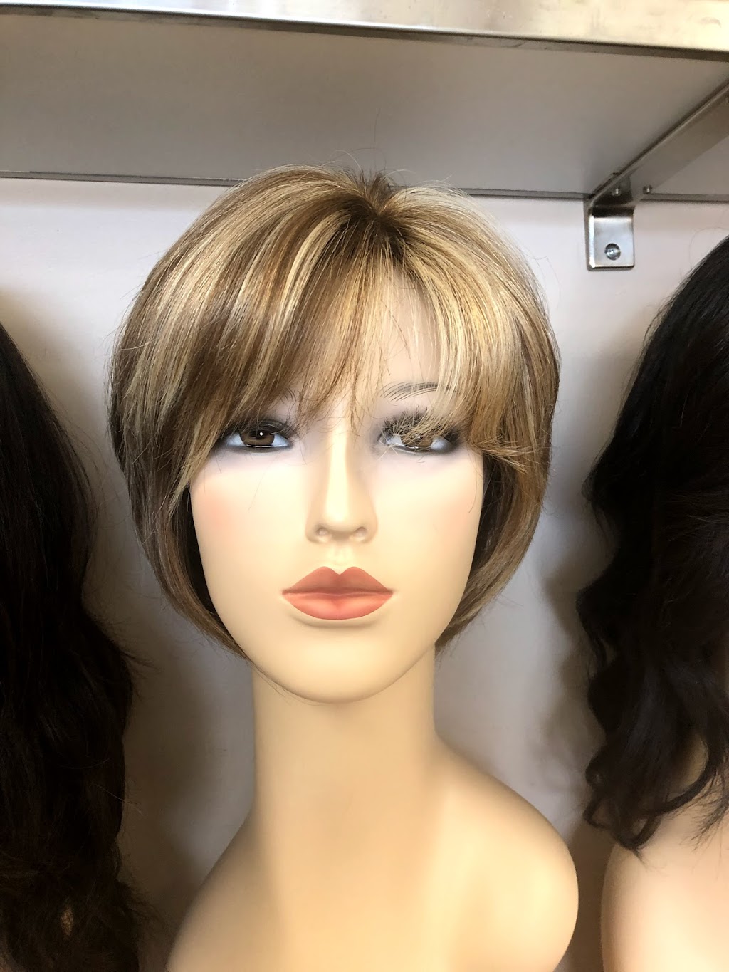 Adriana Hair Stylist | 3323 Bloor St W, Etobicoke, ON M8X 1E7, Canada | Phone: (416) 558-0460