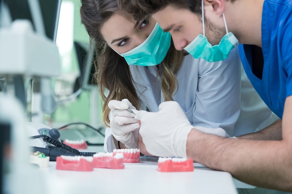 Oakville Denture Clinic | Andriy Khomyn - Denturist | 2155 Leanne Blvd unit 258, Mississauga, ON L5K 2K8, Canada | Phone: (905) 556-1431