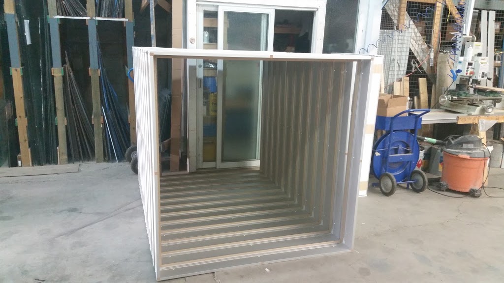 Barrie Regional Glass | 438 Dunlop St W, Barrie, ON L4N 1C3, Canada | Phone: (705) 721-5309
