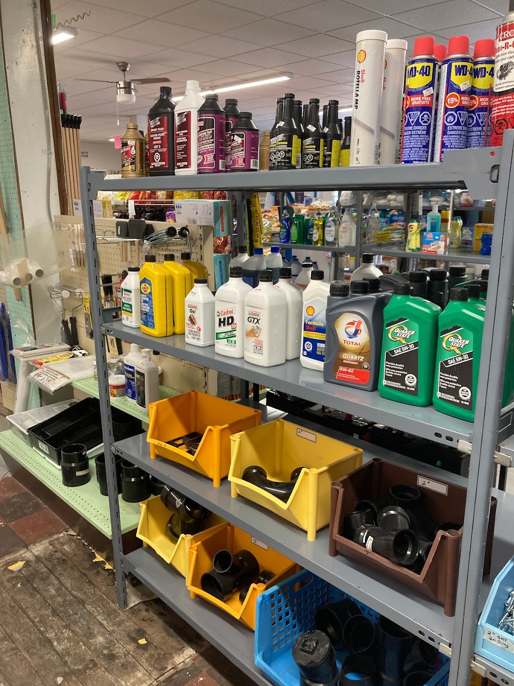 Van & Dans General Store | 44 Main Ave NW, Glenwood, AB T0K 2R0, Canada | Phone: (403) 626-3212
