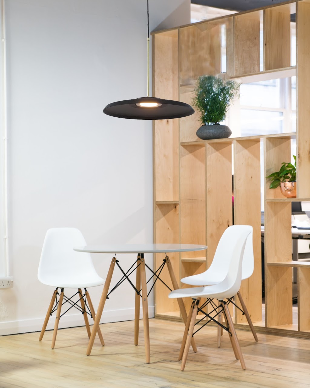 MIORA LUMINAIRE | 473 Rue Édouard, Granby, QC J2G 3Z4, Canada | Phone: (514) 622-1868