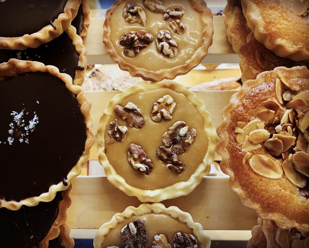 Pâtisserie Preston | 203 Rue Mgr Noiseux, Nominingue, QC J0W 1R0, Canada | Phone: (819) 430-3581