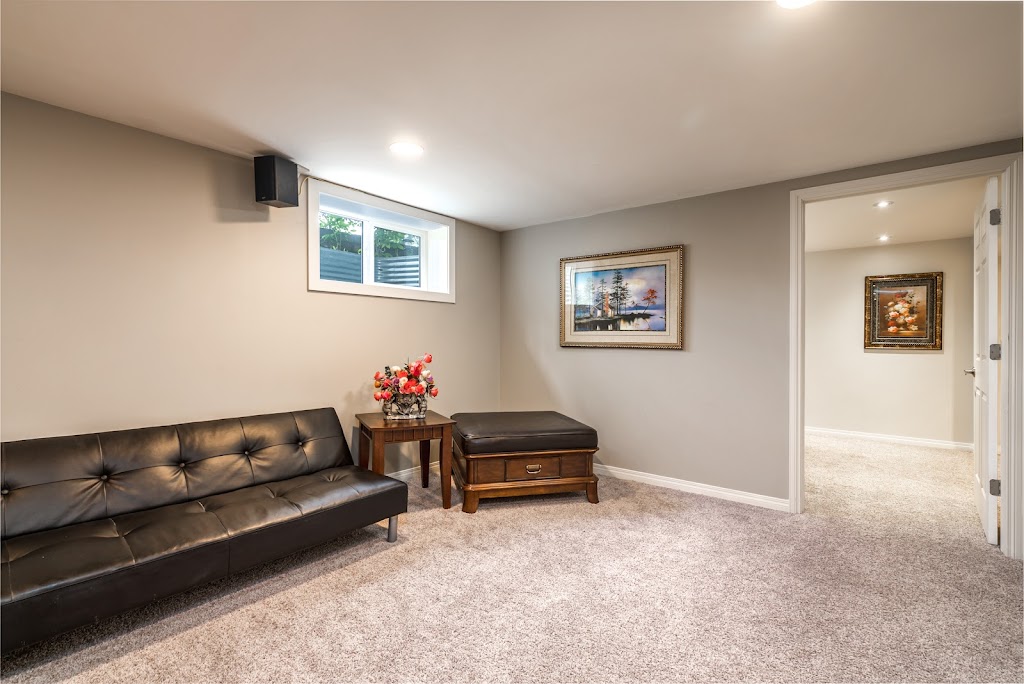 D@HOME Vacation Rental By Heritage Park/Glenmore Reservoir | 39 Hooke Rd, Calgary, AB T2V 3K6, Canada | Phone: (403) 970-2234