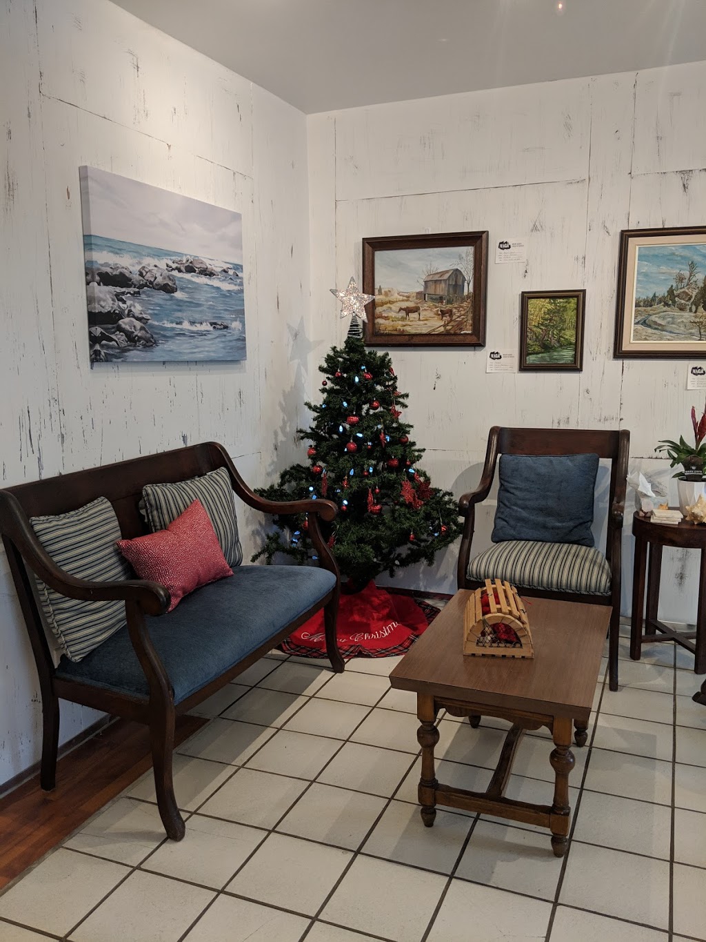 Lighthouse Café | 19149 Centre St Unit #4, Mount Albert, ON L0G 1M0, Canada | Phone: (905) 557-2852