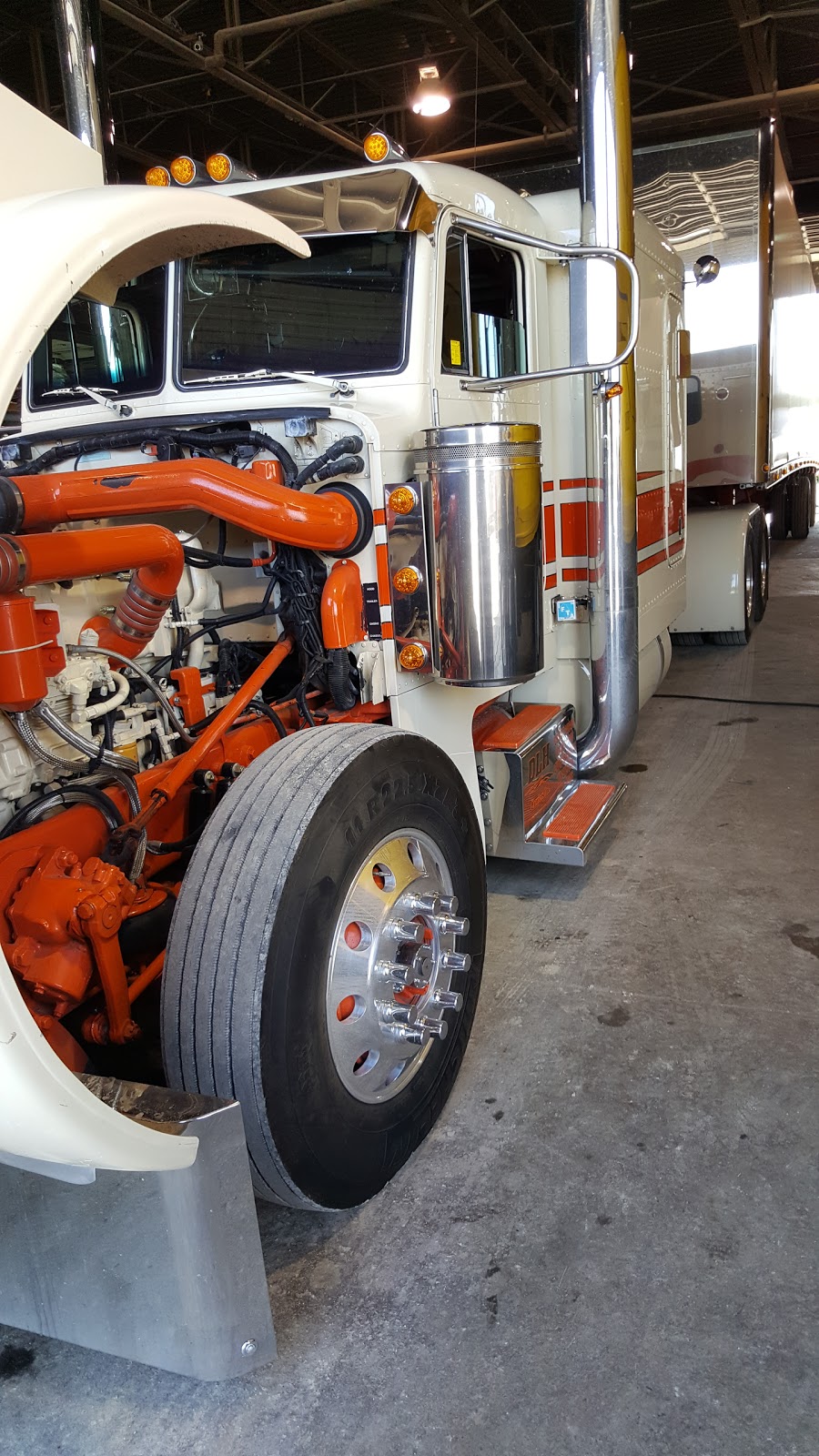 Bogar Truck Parts & Service Inc. | 2105 Huron Church Rd, Windsor, ON N9C 2L6, Canada | Phone: (519) 972-8666