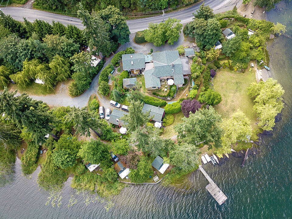 lakeside gardens resort | 1450 N End Rd, Salt Spring Island, BC V8K 1M1, Canada | Phone: (250) 537-5773