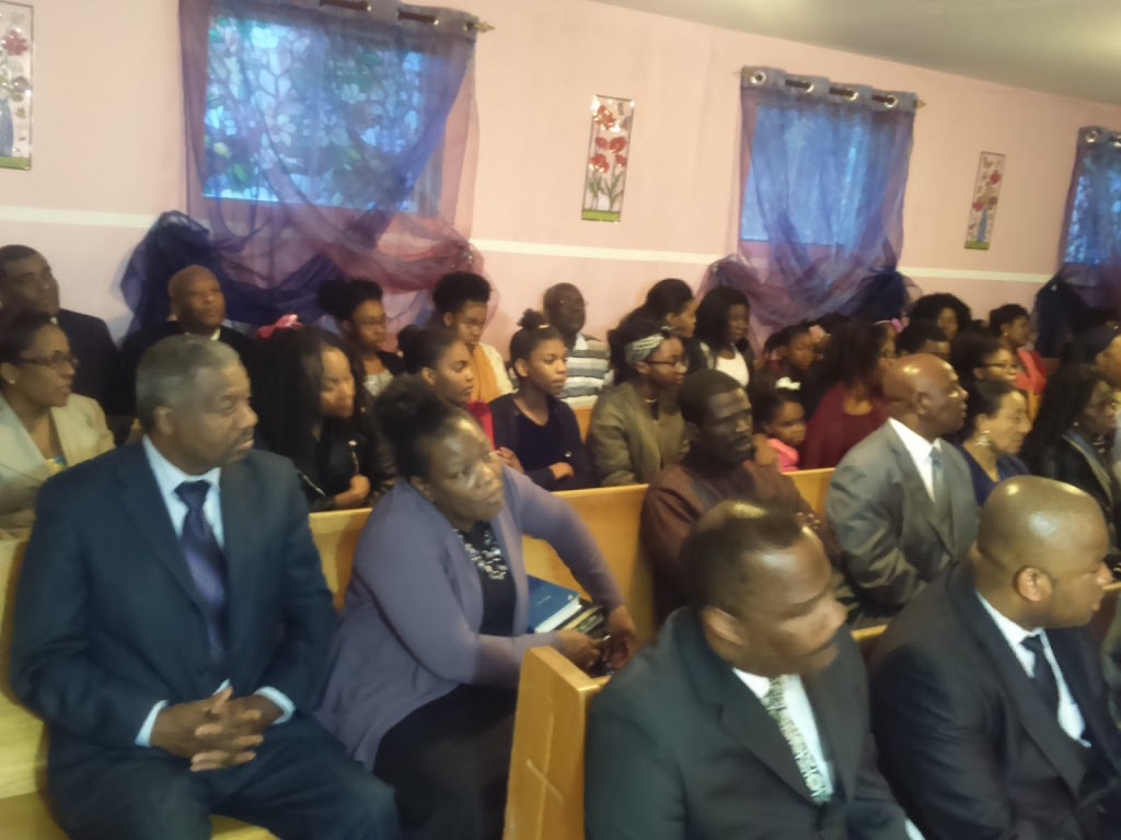 Église Missionnaires de Jésus-Christ | 6020 Bd Laurier, Terrebonne, QC J7M 0A1, Canada | Phone: (514) 850-9715