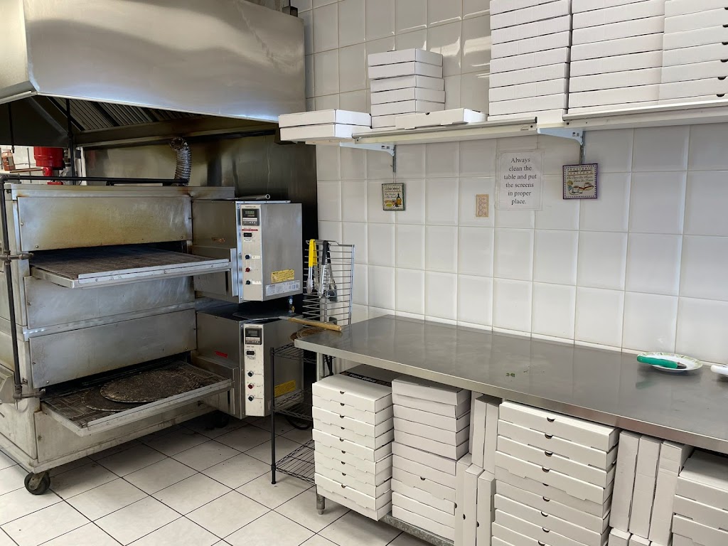 Pizza Fella’z | 8565 ON-27 Unit 8, Woodbridge, ON L4L 1A7, Canada | Phone: (905) 851-7001