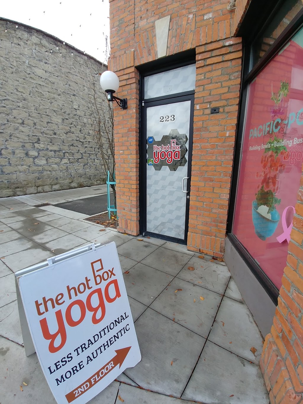 The Hot Box Yoga Kelowna | 223 Bernard Ave, Kelowna, BC V1Y 6N2, Canada | Phone: (844) 484-9642