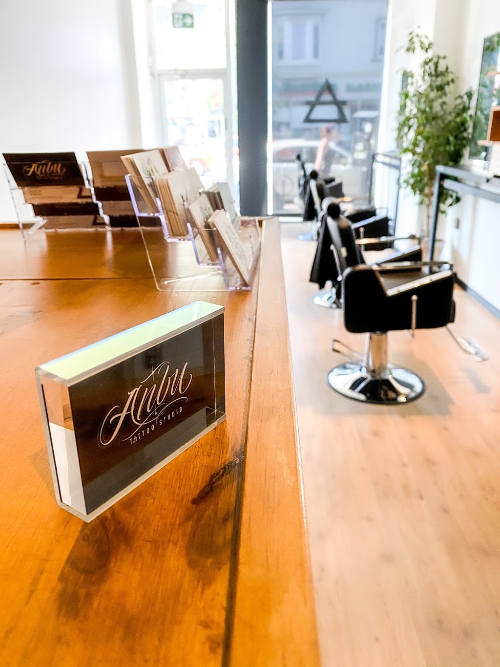 Anbu Headquarters | 939 Bloor St W, Toronto, ON M6H 1L5, Canada | Phone: (416) 533-0941