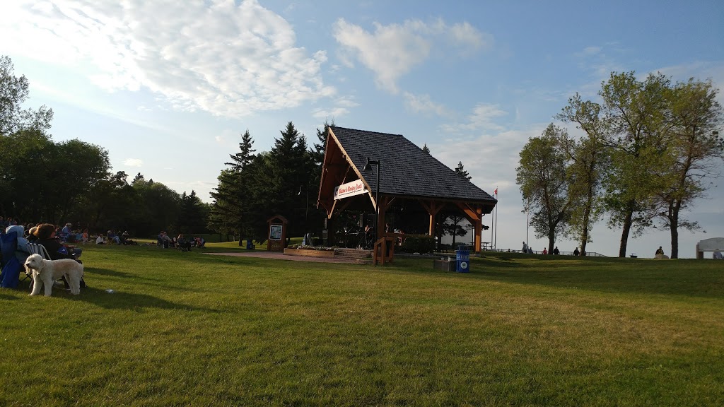 Winnipeg Beach Provincial Park Campground | 3 Hamilton Ave, Winnipeg Beach, MB R0C 3G0, Canada | Phone: (204) 389-2752