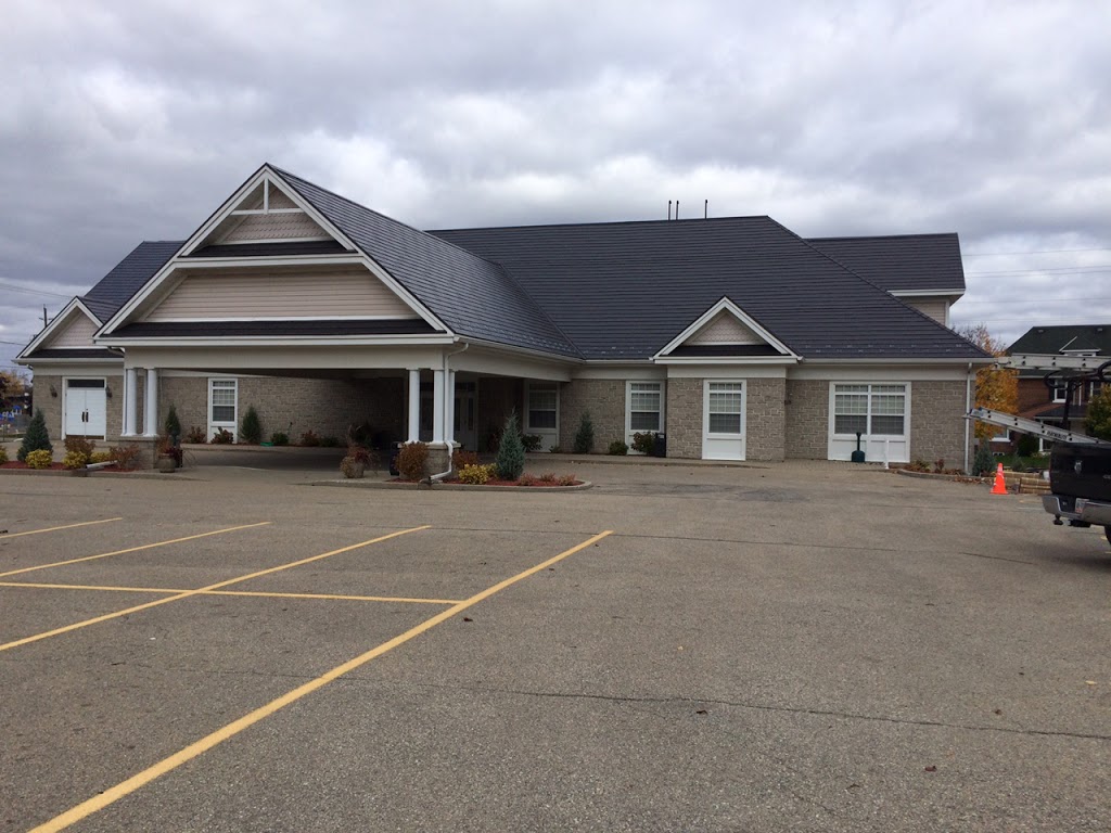 McKay Roofing - Metal, Flat and Shingle Roofs | 4132 Wolf Grove Rd, Lanark, ON K0G 1K0, Canada | Phone: (613) 259-5766