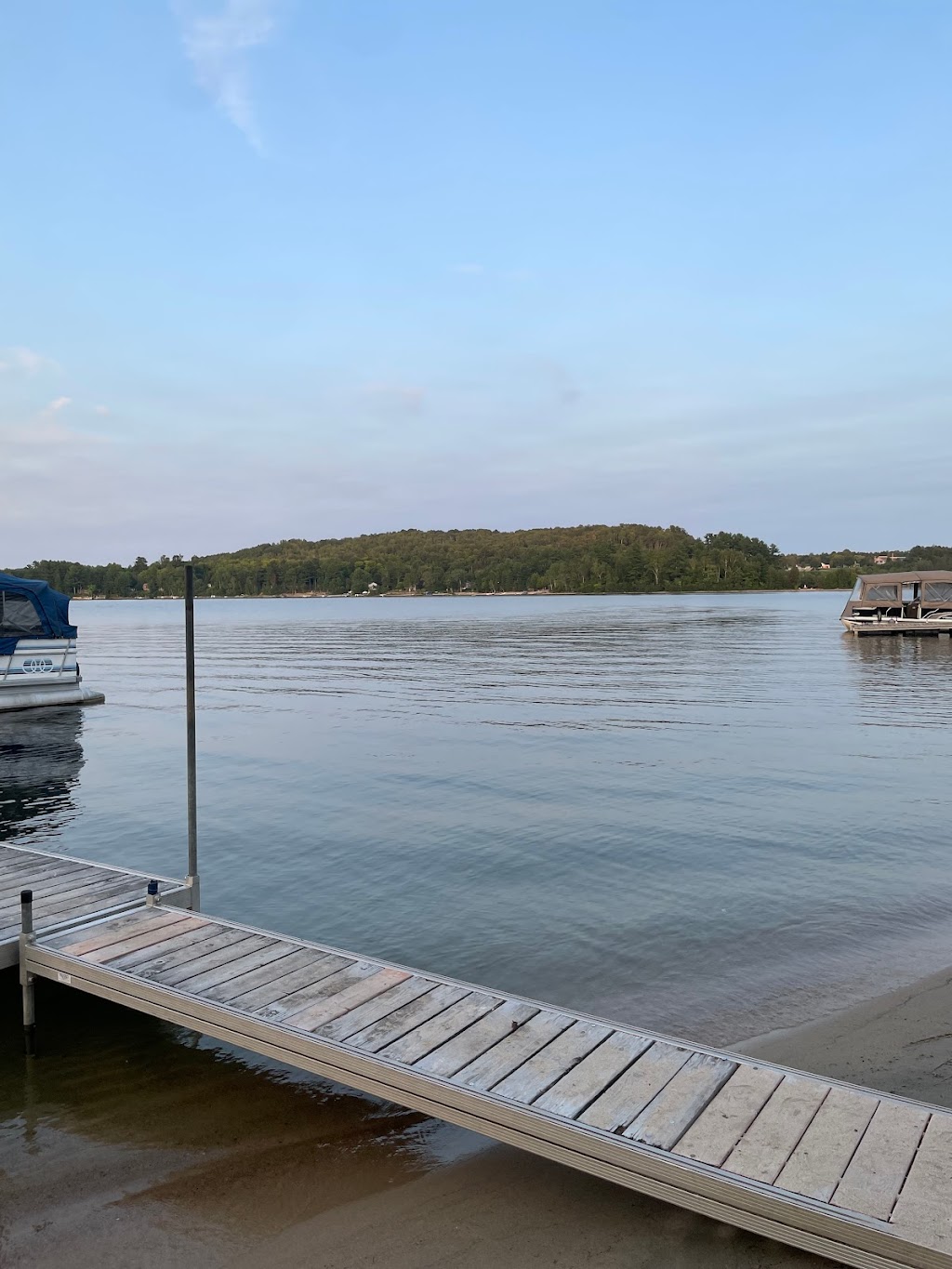 Marina Lac Simon | 846 Chem. du Tour du Lac, Chénéville, QC J0V 1E0, Canada | Phone: (819) 428-3097