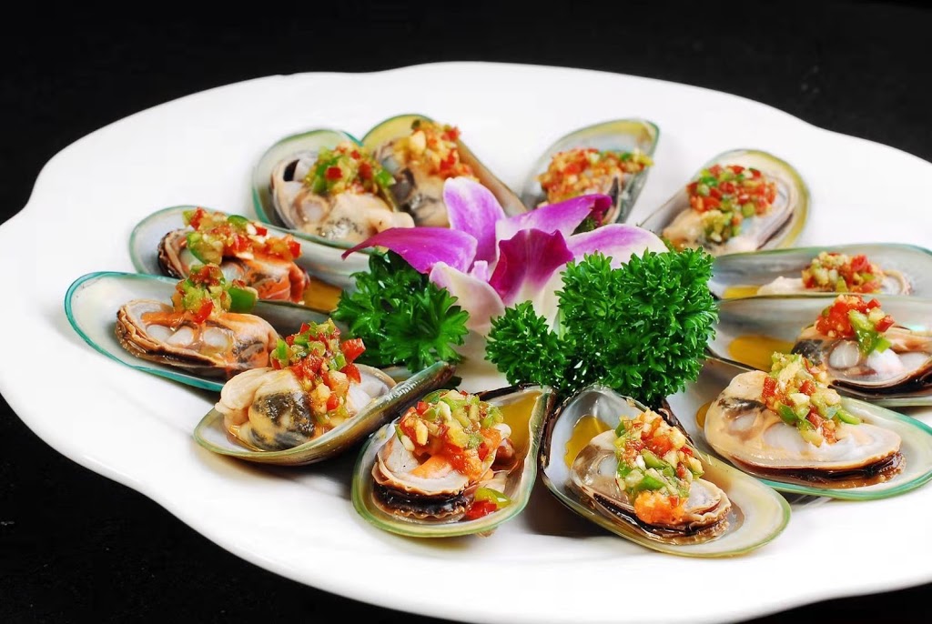 柳七爷麻辣小龙虾 Spicy Uncle | 4733 Steeles Ave E, Scarborough, ON M1V 4S5, Canada | Phone: (416) 297-7878