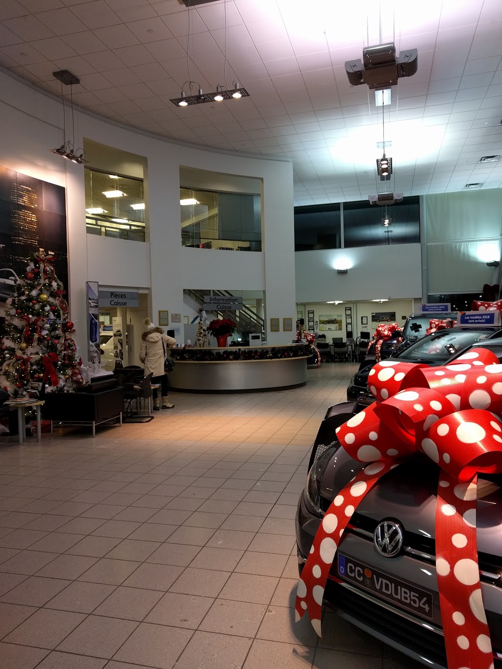 Campbell & Cameron Volkswagen | 1855 Av Dollard, LaSalle, QC H8N 1T9, Canada | Phone: (514) 762-9777