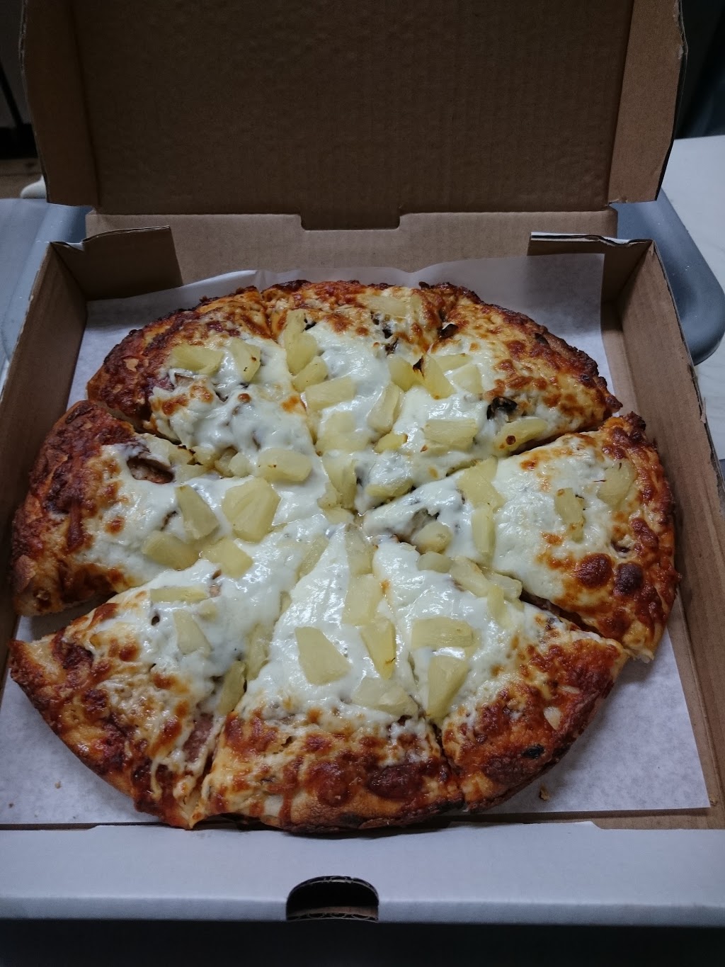 Sams Pizza. | 13036 82 St NW, Edmonton, AB T5E 2T2, Canada | Phone: (780) 478-8200