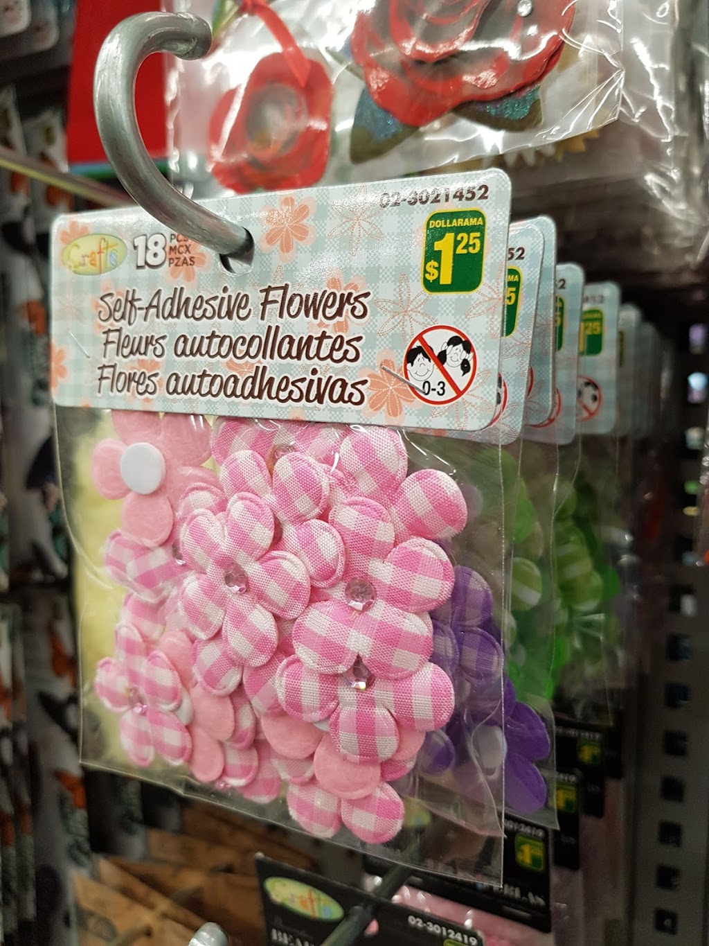 Dollarama | 4949 Canoe Pass Way, Tsawwassen, BC V4M 0B3, Canada | Phone: (604) 952-0251